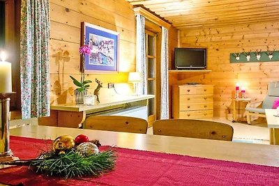 Chalet in Eben mit Bergpanorama