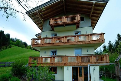 Noble Wohnung in Oberau mit Balkon