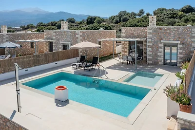 Villa in Melidoni mit Pool und Aussicht