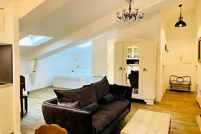 Le Boudoir de ThÃ¯s, stadscentrum, LR120