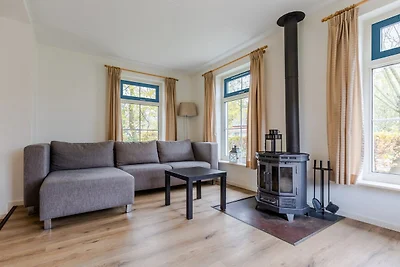 Villa in landhuisstijl met afwasmachine 2km v...