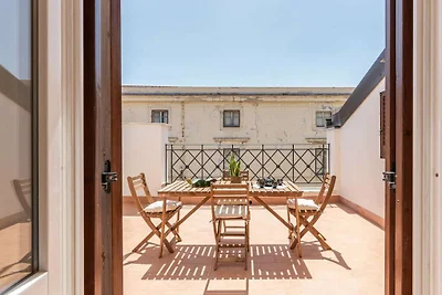 Oretea Apartment with Terrace