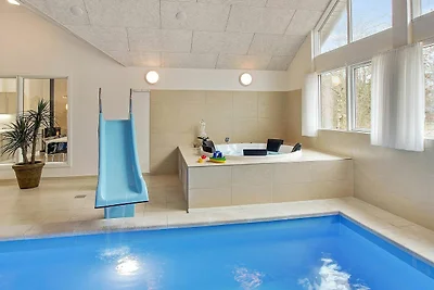 18 Personen Ferienhaus in Henne