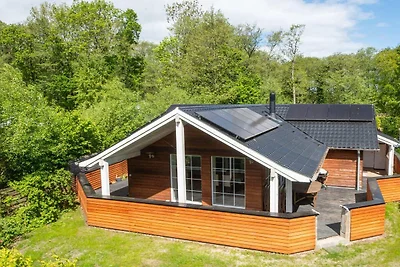 Verzaubertes Ferienhaus mit Whirlpool-By...