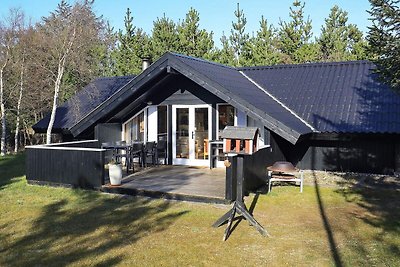 Modernes Ferienhaus in Saltum mit Terrasse