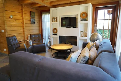 Chalet für 10 Gäste mit Pool