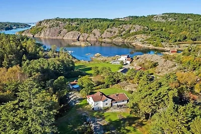 5 Sterne Ferienhaus in Hjälteby