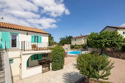 Antica mit Pool