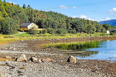 6 Personen Ferienhaus in Naustbukta-By Traum