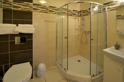 Komfortable Ferienwohnung, Pool, Sauna,...
