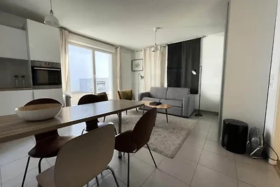 Geräumiges, helles Apartment mit Parkplatz