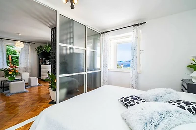 Apartments & Rooms Mara & Petrunjela - Two Be...