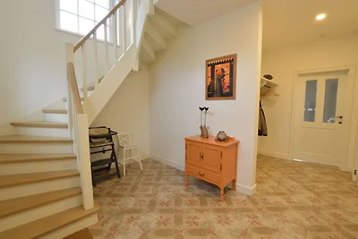 Geräumiges Ferienhaus in Sint-Amands mit...
