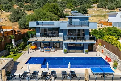Villa in Kalkan met zwembad