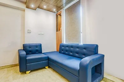 Super Hotel O Vivekanand Marg