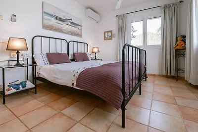 Villa mit Pool in Cala Llonga