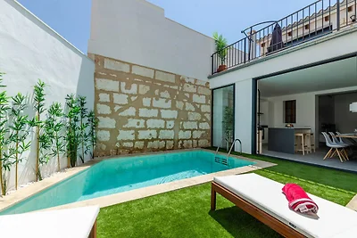 Villa mit privater Terrasse