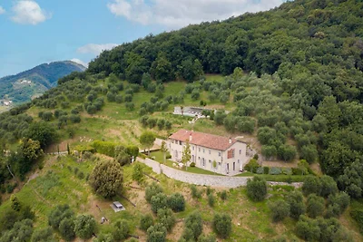 Luxusvilla mit 10 Schlafzimmern in Lucca