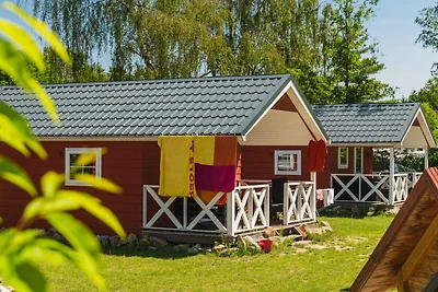 Gemütliche Hütte für 4 Personen am Spielplatz