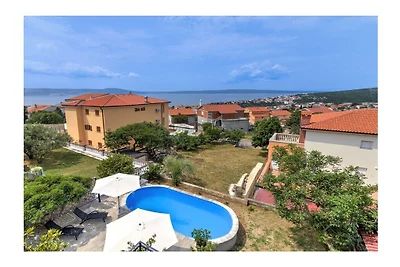 Villa in Savičenta mit Schwimmbecken