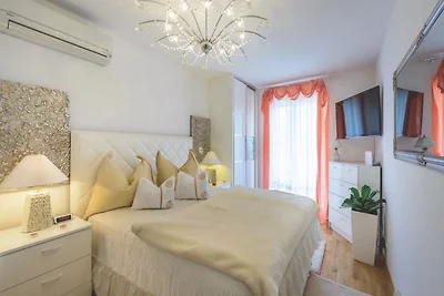 Apartment Viva la Vita - Two-Bedroom Apartmen...