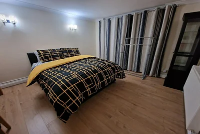 Belvilla Russel Court Hotel | Standard Triple
