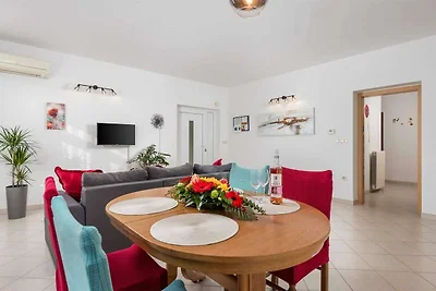 Wohnung in Kraljevica in der Nähe von Rock...