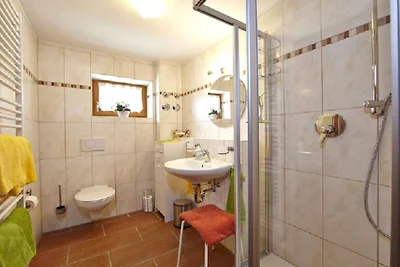 Vakantieappartement in Krün met zwembad