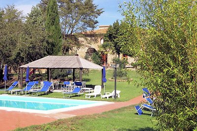 Agriturismo con piscina e aria condizionata