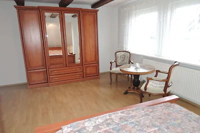 Ferienhaus mit umzהuntem Garten in Stepnica