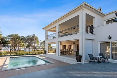 Villa Carolus in Vodice