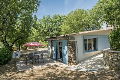 Cottage mit Flussblick, Uzer