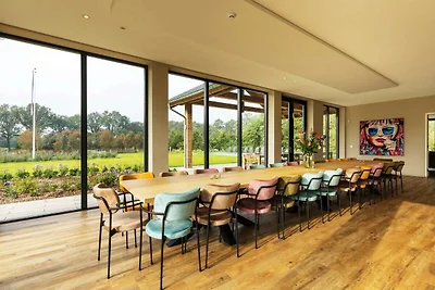 Villa mit beheiztem Pool und Sauna