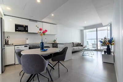 Apartment in Canet mit Terrasse und Meerblick