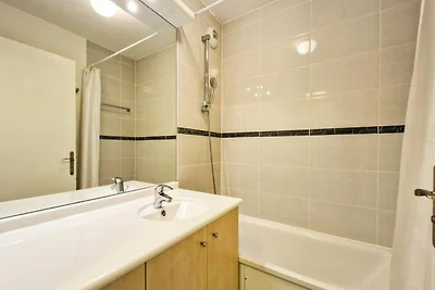 Helle Wohnung mit Balkon · Zentrum des Resort...