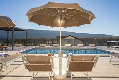 Ferienhaus für Familien in Tugare