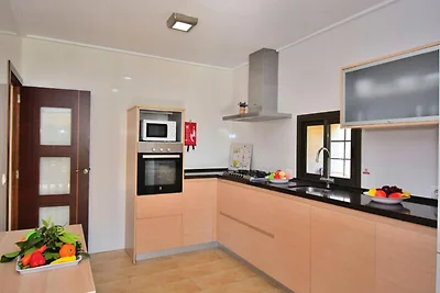 Villa a Muro con piscina e giardino di aranci