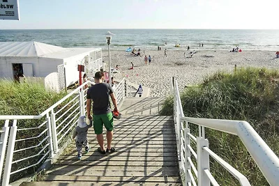 Bungalow in Kolczewo bij Oostzeestrand