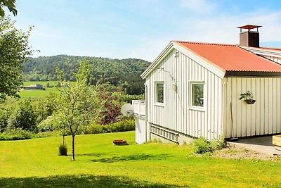 6 Personen Ferienhaus in AVERØY