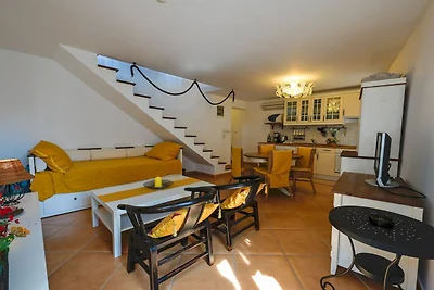Sleek and Trendy Downtown Apartment - One Bed...