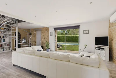 Huis in Saint-Julien met verwarmd zwembad