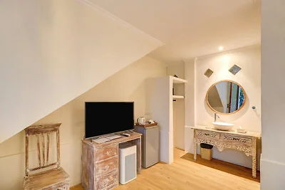 Luxury Double Suite with Pool and Parking