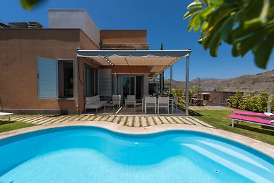 Villa mit Golfblick und beheiztem Pool