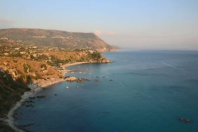 Residence op 8 km afstand van Tropea, zwembad...