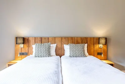 Chalet in den Alpen mit Bergblick