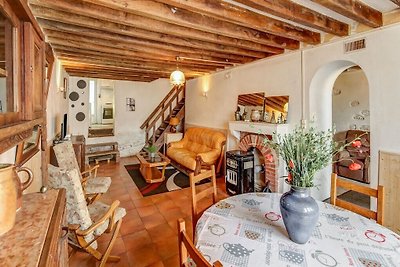 Traditional Holiday Home in Brinon sur Beuvro...