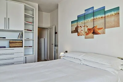 Wohnung in Genova mit Balkon und Parken