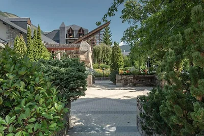 Appartamento a Saint-Lary vicino alla funivia