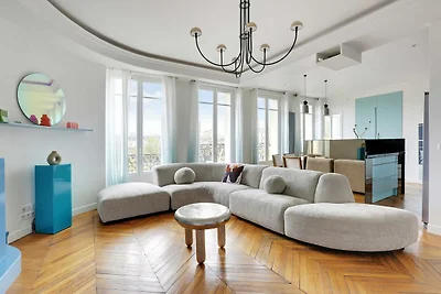 Ruime woning in Parijs-Republique