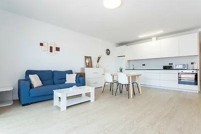 Faro's Butiplaya Apartment for 2